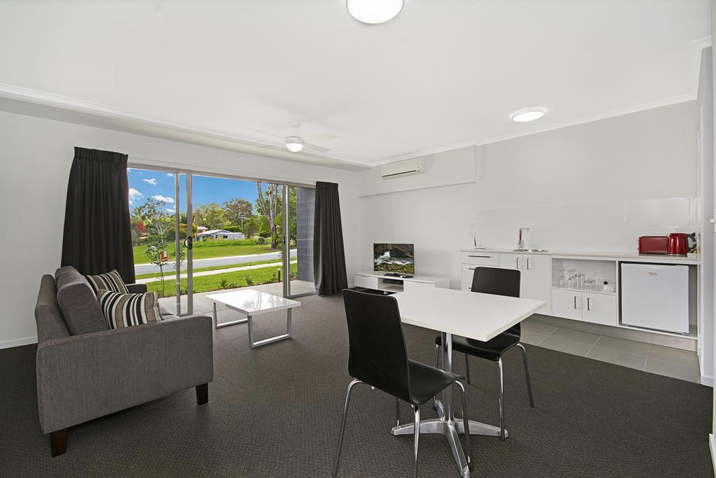 Cooroy Luxury Motel Apartments 객실 사진